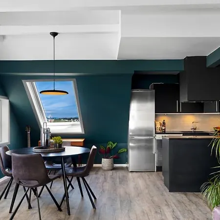 شقة Elegant Townhouse *